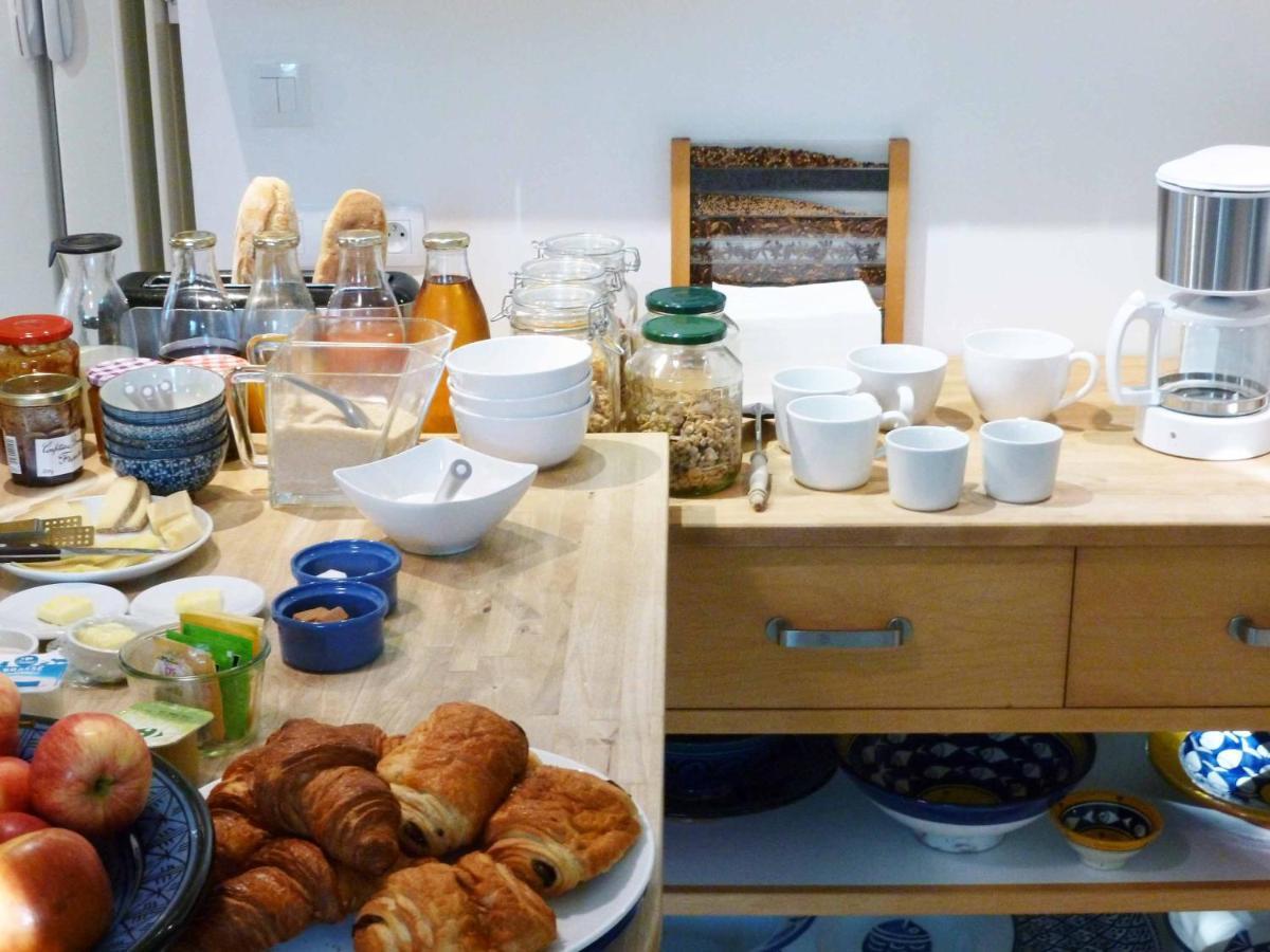 Les Petits Poissons Bed and Breakfast Αβινιόν Εξωτερικό φωτογραφία