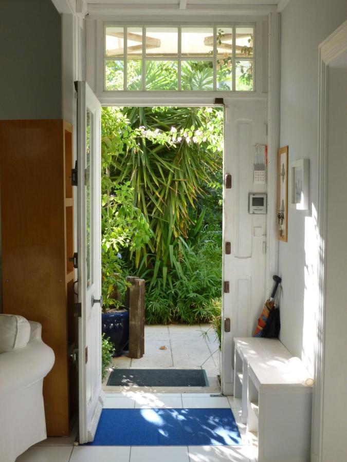 Les Petits Poissons Bed and Breakfast Αβινιόν Εξωτερικό φωτογραφία