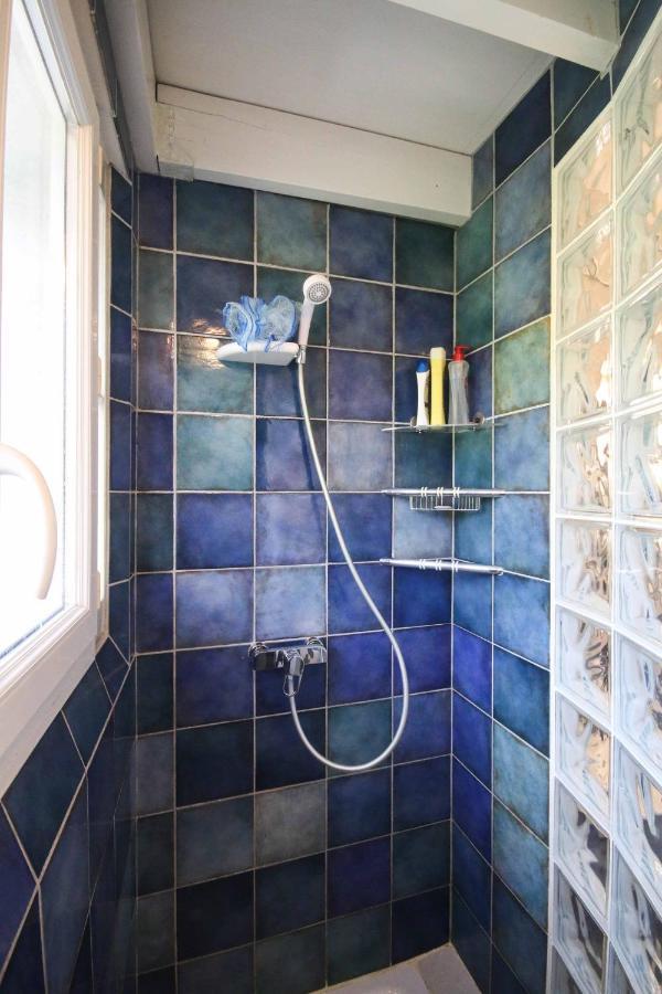 Les Petits Poissons Bed and Breakfast Αβινιόν Εξωτερικό φωτογραφία